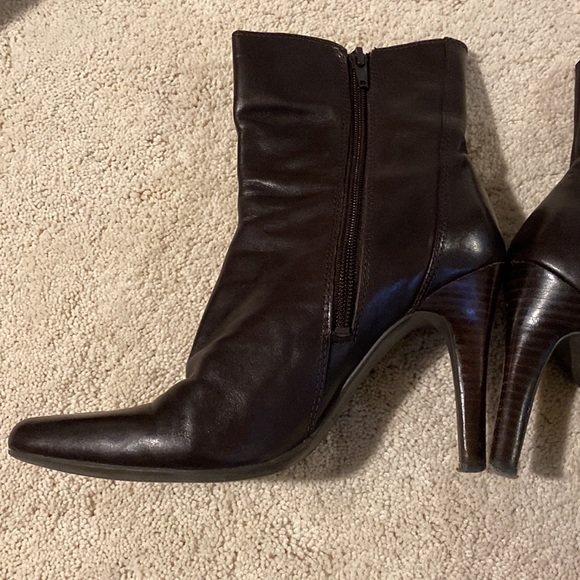 Nine West booties - Picture 3 of 6